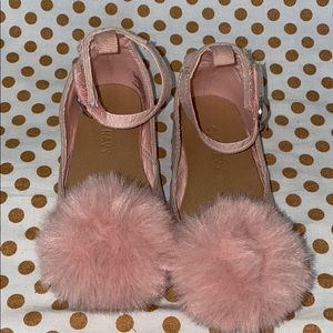 Old navy Pom Pom flats